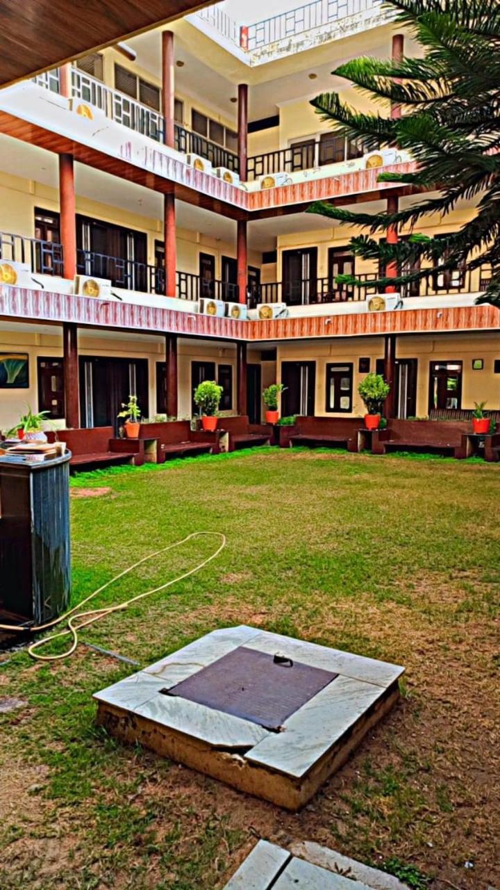 Goyal Plaza Hotel 5 Mint. Waling Distance From Pushkar Lake Dış mekan fotoğraf